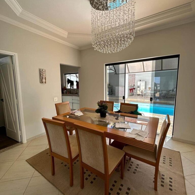 Casa Condomínio Village da Serra