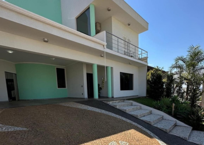 Casa Condomínio Village da Serra